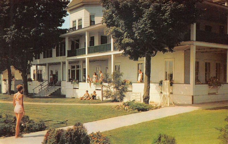 Epworth Heights Hotel - Vintage Postcard (newer photo)